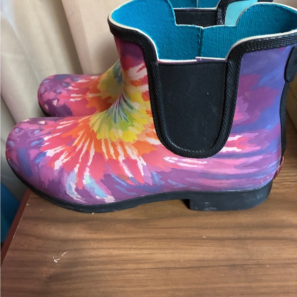 Chooka Women’s Rain Boot Chelsea Tie dye Swirl size 9 - Picture 3 of 7